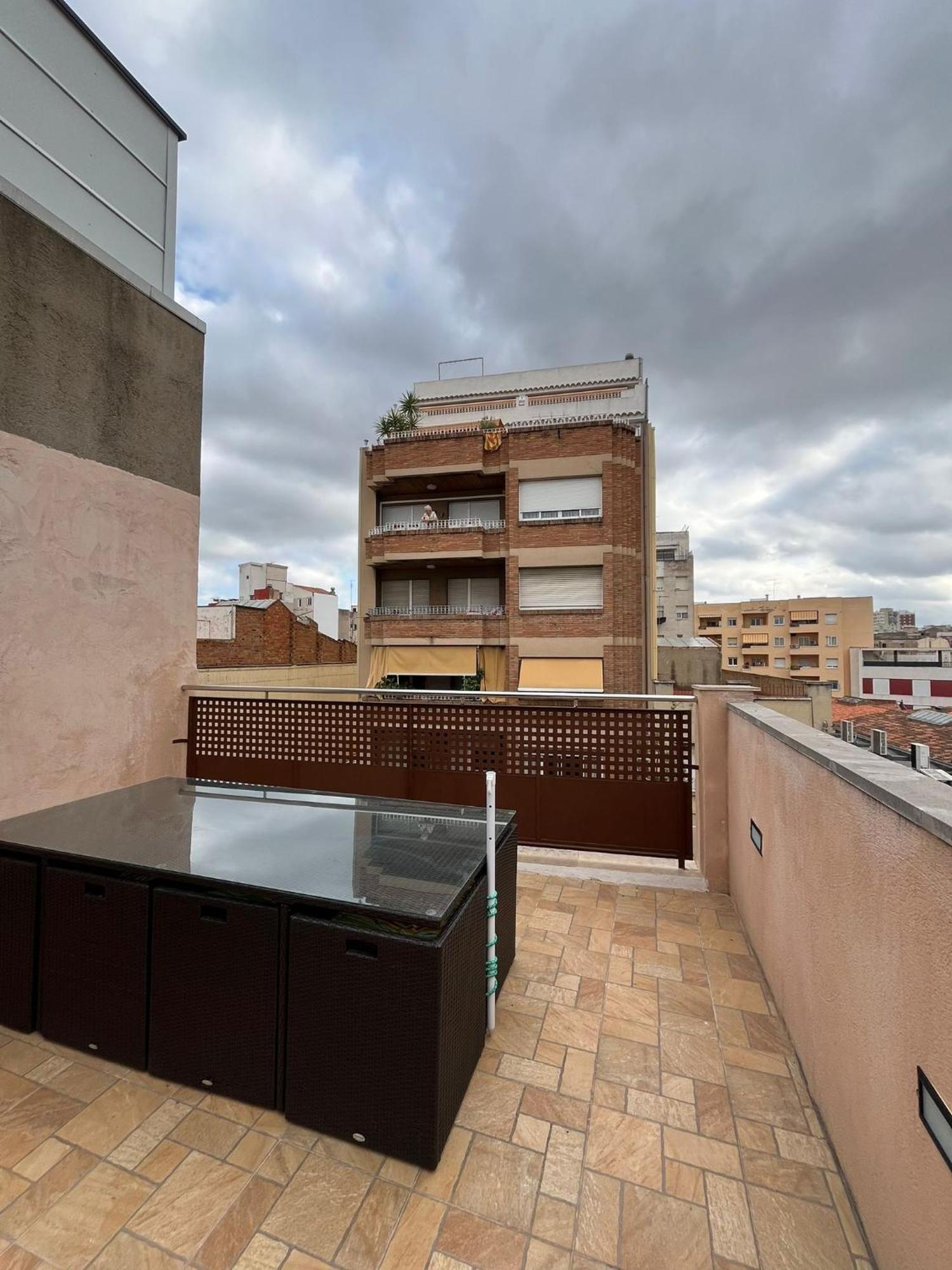 Casa Centrica En Reus Villa Kültér fotó